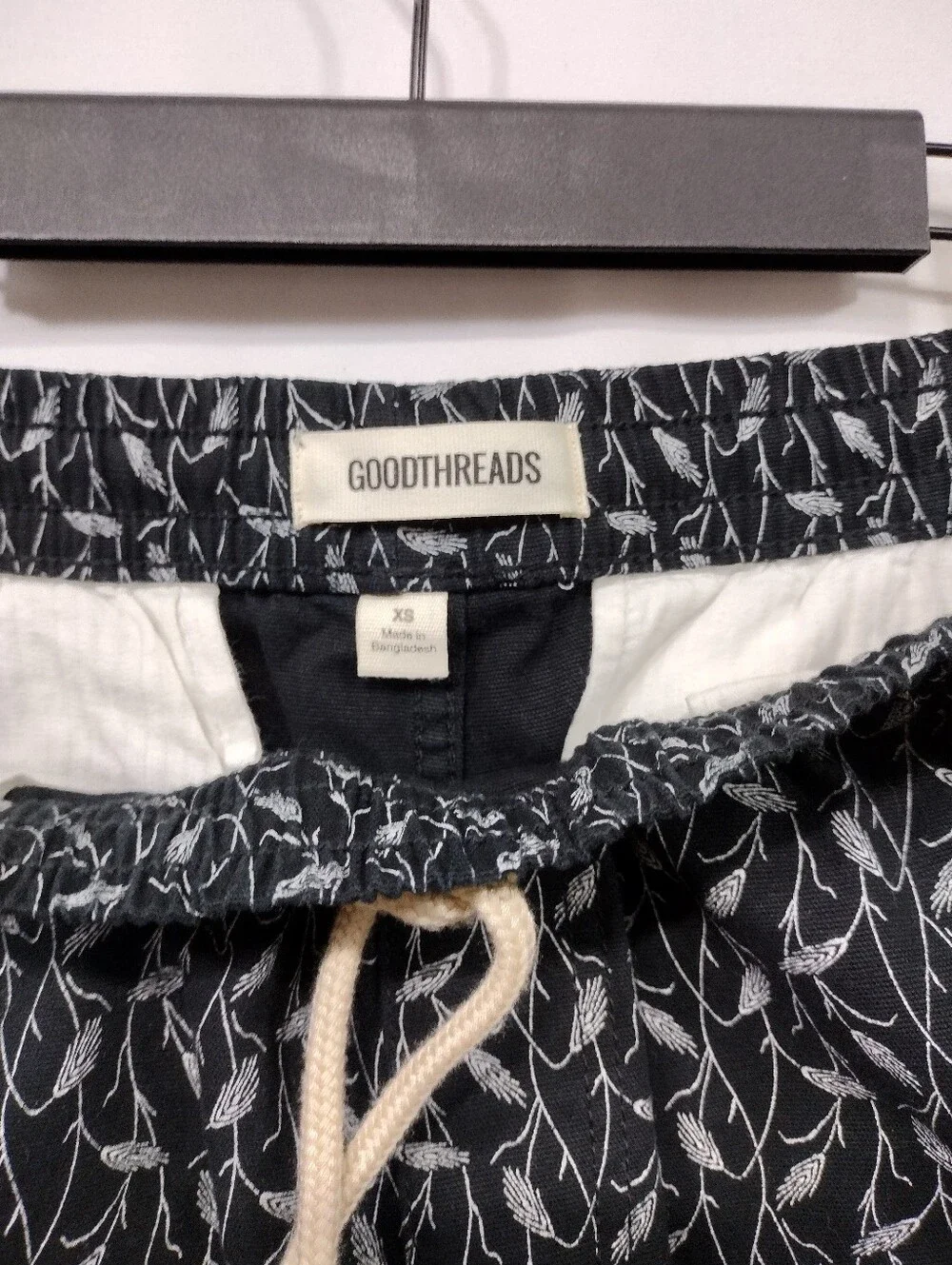 NWT Goodthreads Patterned Shorts with Drawstring Mens XS Black Outdoor Sporty
